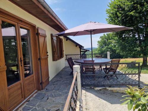 Liginiac Apartamento | Maison cosy et nature avec vue sur le lac de Neuvic