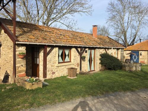 Saint-Priest-en-Murat Apartamento | Maison d'amis