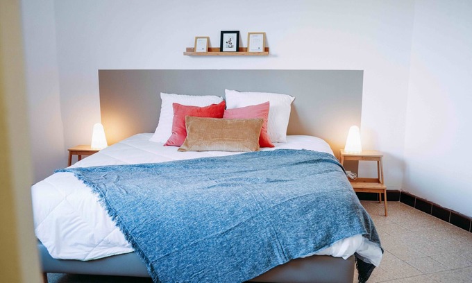 Saint-Martin-d'Ardeche Casa | Maison de Village Proche de la Rivière