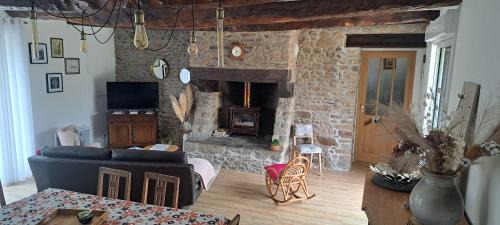 Saint-Pierre-de-Plesguen Casa | Maison de campagne au cœur d'un village