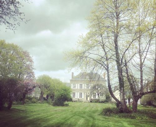 Lignieres-Orgeres Casa | Maison d'hôtes La Doucelle culture et bien-être