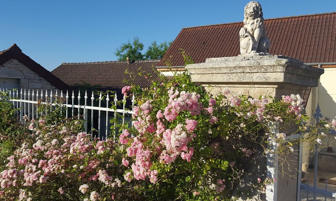 Montbardois Casa | Maison D'Hote Le Relais
