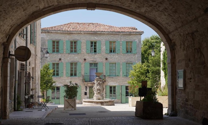 Barjac Cama Y Desayuno | MAISON D'HOTES LA GOURGUILLE