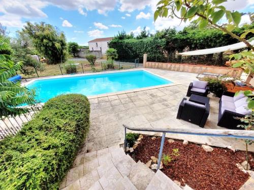 Longeves Casa | Maison Damour