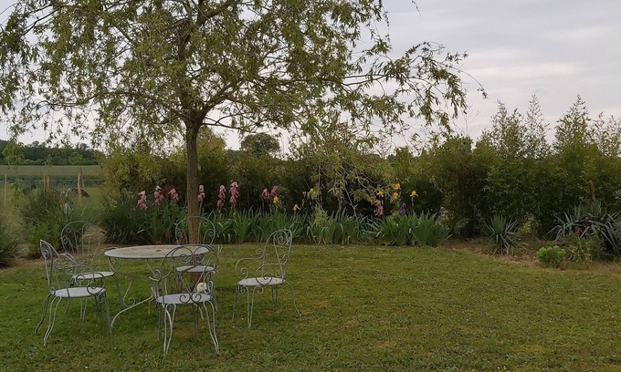 Saint-Germain Casa | Maison de 80m2 Avec Jardin