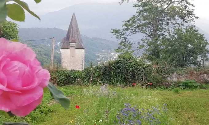 Bescat Casa | Maison DE Campagne Nichee AU Coeur D'un Petit Village DES Pyrenees