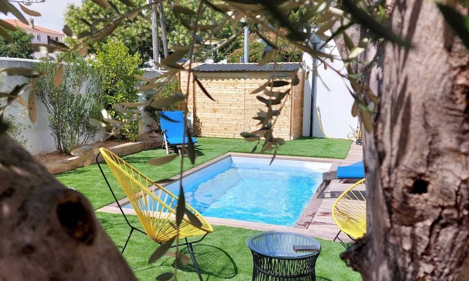 La Rochelle Casa | Maison de Famille Avec Jacuzzi et Piscine