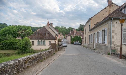 Moutier-d'Ahun Casa | Maison de famille du pont Millénaire