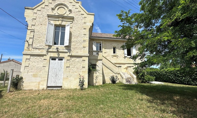 Saint-Andre-de-Cubzac Casa | Maison de Caractère Tout Confort à 5 Minutes de la Gare