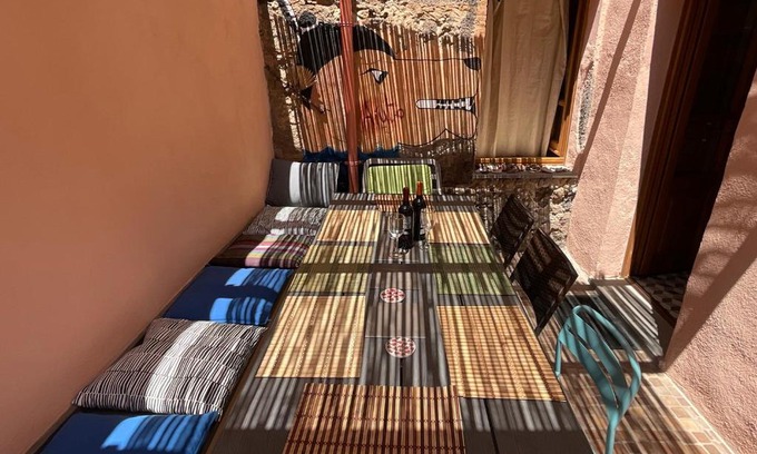 Narbolia Casa | Maison de l artiste Zangs