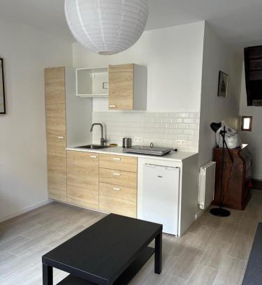 Saint-Pierre-des-Nids Casa | Maison de village