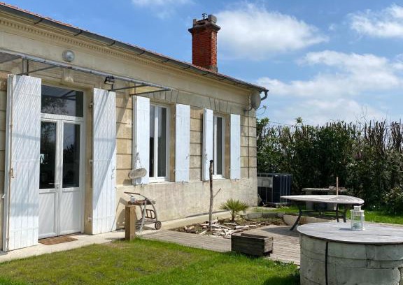 Gaillan-en-Medoc Casa | Maison de vacances en pierre