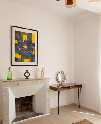 Lourmarin Apartamento | Maison de village Arty et terrasse au calme