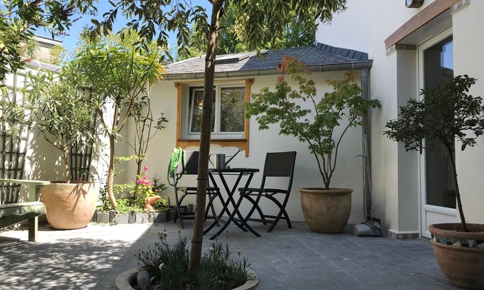 Morlaix Casa | Maison de Ville Avec Petite Cour Abritée. Animaux de Compagnie Acceptés !