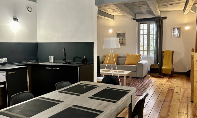 Cahors Casa | Maison de Ville Rénovée au Cœur du Vieux Cahors