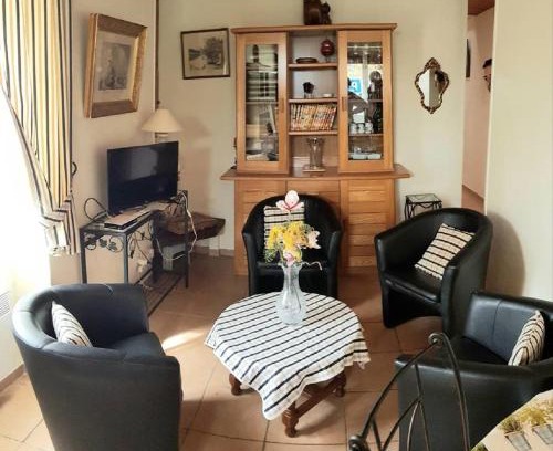 Jonzac Apartamento | Maison Des Lys
