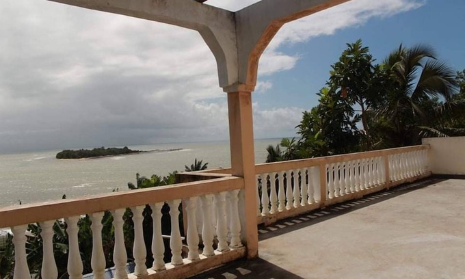 Fenoarivo Atsinanana Casa | Maison Des Metisses