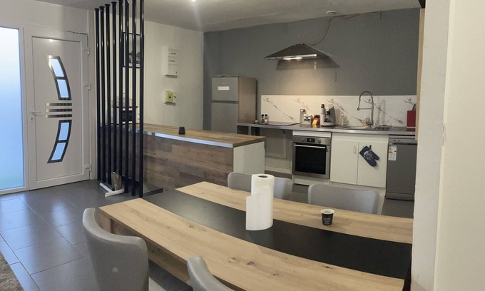 Funay - Bruyeres Casa | Maison en Entier Proche des 24h