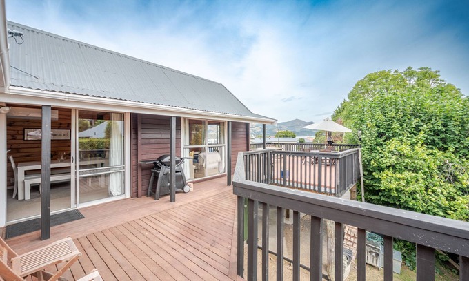 Akaroa Casa | Maison en Noyer - Akaroa Holiday Home