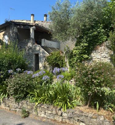 Puygiron Casa | Maison en pierres 6/8pers, piscine & sublime vue