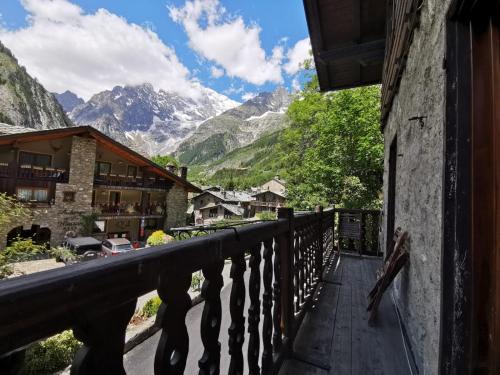 Entreves Apartamento | Maison Esterina vista Monte Bianco