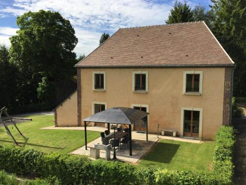 Feings Casa | Maison familiale avec jardin clos, jeux extérieurs, wifi et tout confort au cœur du Parc du Perche - FR-1-497-10