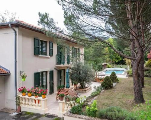 Saint-Chamond Casa | Maison familiale campagne piscine forêt