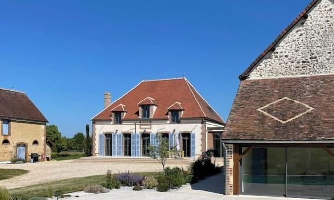 Montholon Casa | Maison Familiale en Bourgogne à 1h30 de Paris