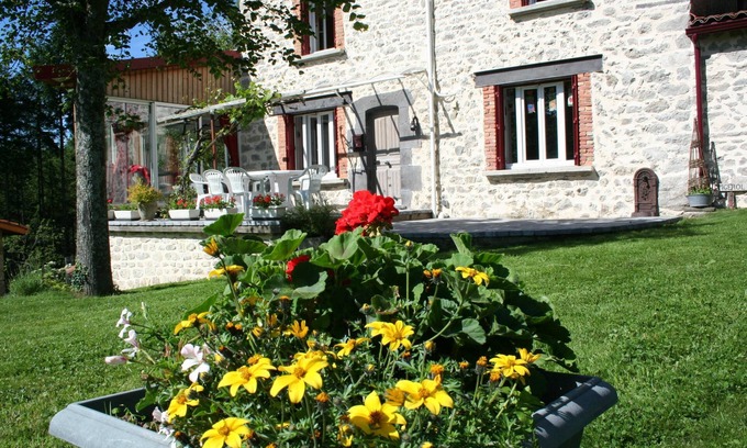 Thiers Casa | Thiers Auvergne, renovado en 2010 en un pueblo Livradois Forez Parque