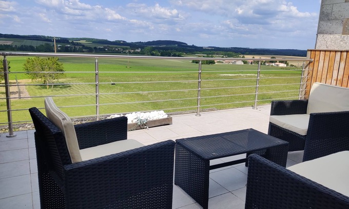 Blanzaguet-Saint-Cybard Casa | Maison 500m2, Piscine Intérieure, Bar, Billard, Grand Jardin