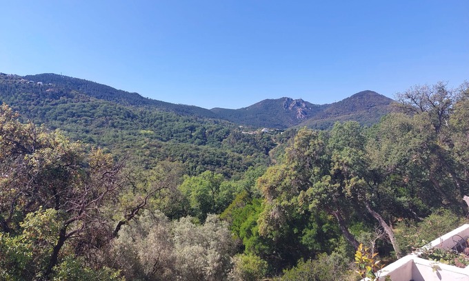 Les Adrets-de-l'Esterel Casa | Maison Bioclimatique Avec Piscine Pour 8 Personnes au Calme