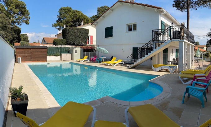 Saint-Georges-de-Didonne Casa | Maison Entiere 200 M² 12/15 Pers. Piscine Privee- 400m Plage Royan Parc - Calme