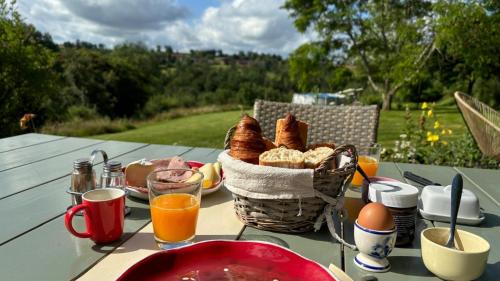 Saint-Maurice-pres-Pionsat Cama Y Desayuno | Maison Du Silence