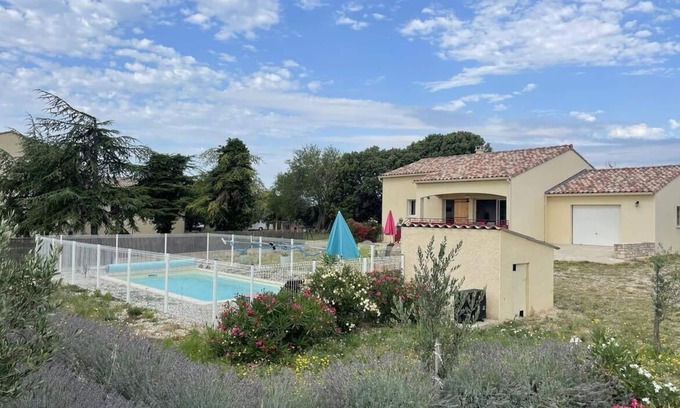 Orgnac-l'Aven Casa | Casa de vacaciones con piscina climatizada y garaje en South Ardèche