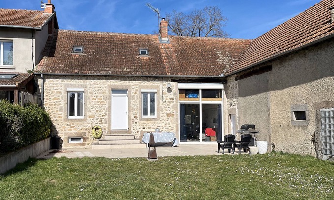 Genouillac Casa | Maison Hémera, a break in Auvergne