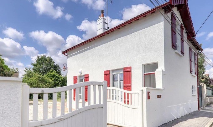 Esbly Casa | Maison Jules - 12 min Disneyland - 10 P