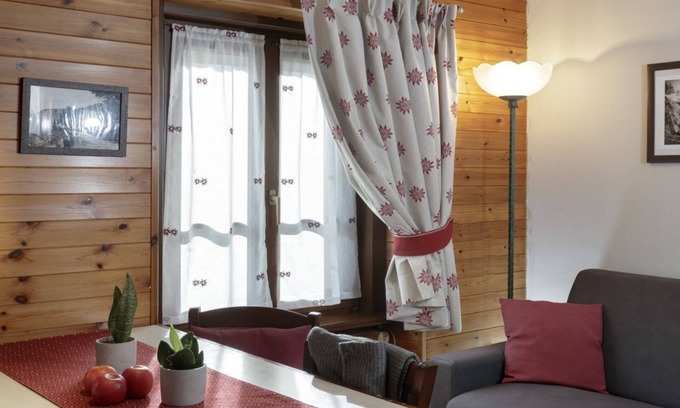 Valtournenche Apartamento | Maison Maquignaz - welcoming family home with terrace and boot-warmer