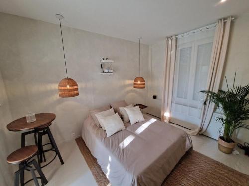 Anzin Cama Y Desayuno | Maison Marceau Suite and SPA