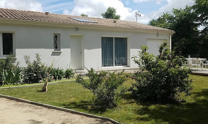 Gaillan-en-Medoc Casa | Maison neuve toute équipée avec terrasses,barbecue, terrain arboré clos au calme
