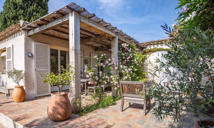 Porquerolles Chalet De Esquí | MAISON LA PERGOLA, PORQUEROLLES
