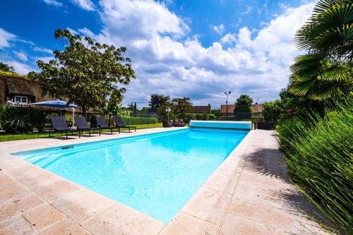 Muids Casa | Maison Piscine & Tennis - Collection Idylliq