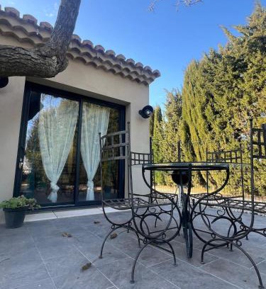 Codolet Casa | Maison provençale proche du lac