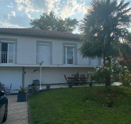 Chavanoz Casa | Maison quiétude