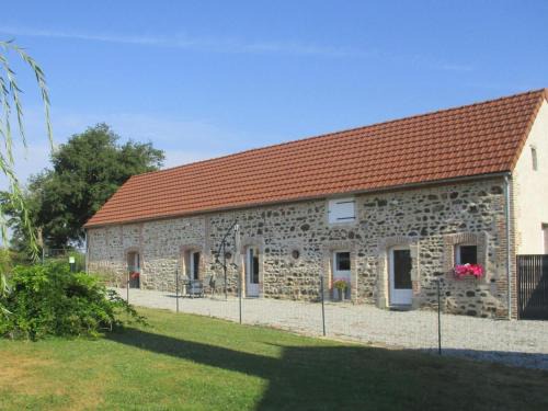Cressanges Casa | Maison rénovée pour couple au cœur d'une ferme avec SPA - FR-1-489-579