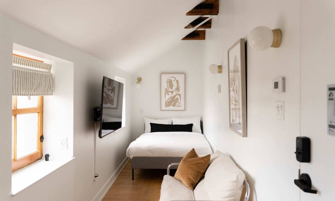 Old Montreal Apartamento | Maison Rasco - One-bedroom double size bed suite