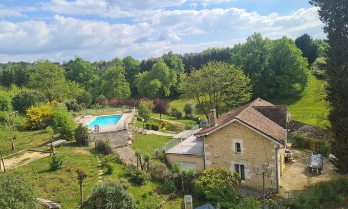 Saint-Pierre-de-Cole Casa | Casa de vacaciones "Maison Sébastien" con piscina privada, terraza privada y Wi-Fi