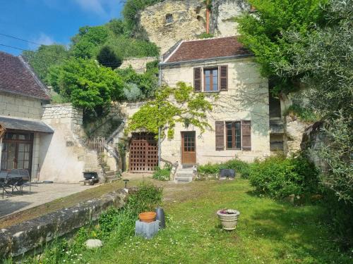 Bourre Casa | Maison semi troglodyte