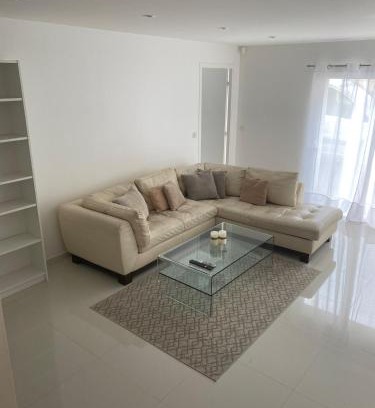 Les Alluets-le-Roi Apartamento | Maison spacieuse et sa salle de sport