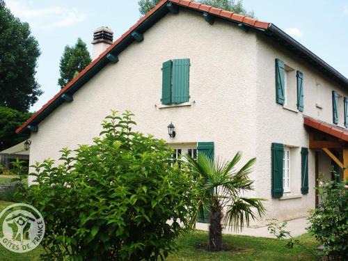 Renaison Casa | Maison spacieuse et moderne avec jardin privatif, terrasses, cheminée et équipements complets à Renaison - FR-1-496-110