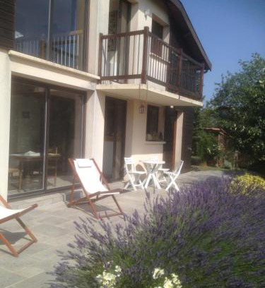 Aubin Casa | Maison sur la colline cheminée WIFI proche Thermes